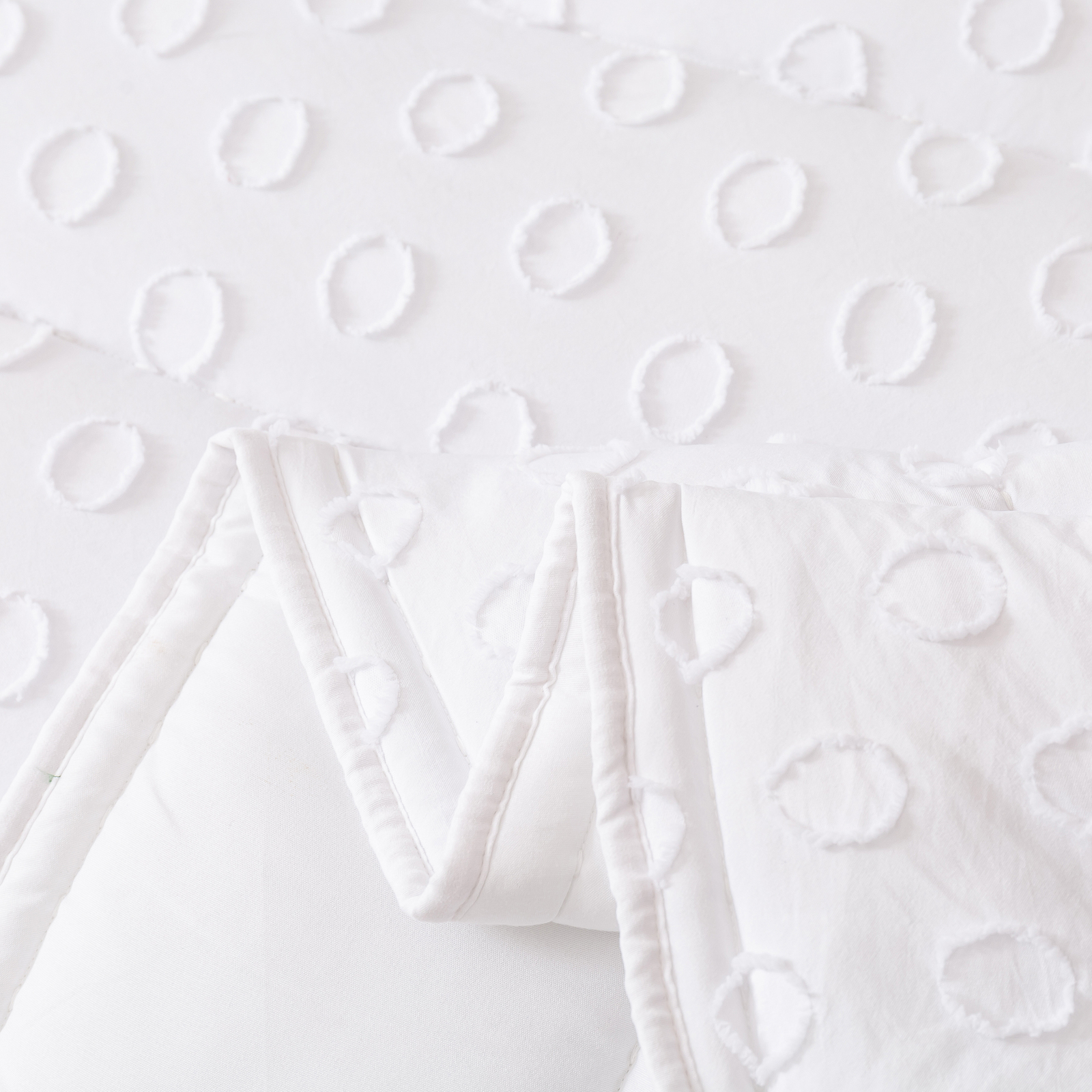 Dreamaker Haven Spot 6 Piece Comforter Set White - Picture 26 of 40
